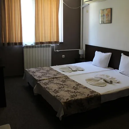 Lazur 3* Burgaz
